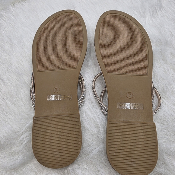 Bonnibel Rhinesone Butterfly Sandles Size 7 LIKE NEW - Picture 3 of 6